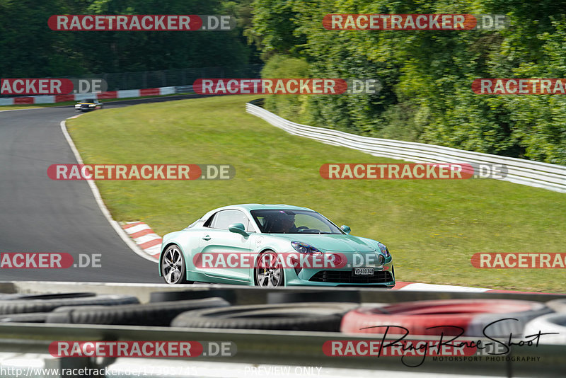 Bild #17395745 - Touristenfahrten Nürburgring Nordschleife (18.06.2022)