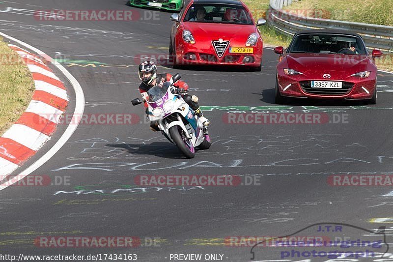 Bild #17434163 - Touristenfahrten Nürburgring Nordschleife (19.06.2022)