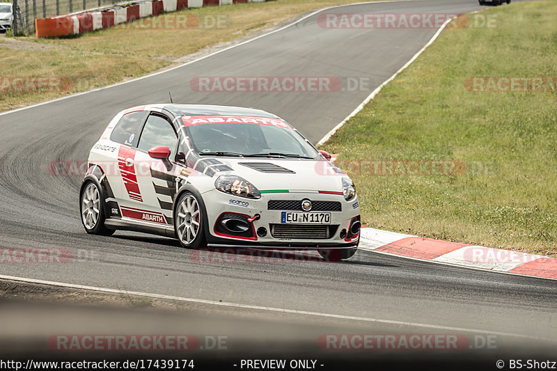 Bild #17439174 - Touristenfahrten Nürburgring Nordschleife (19.06.2022)