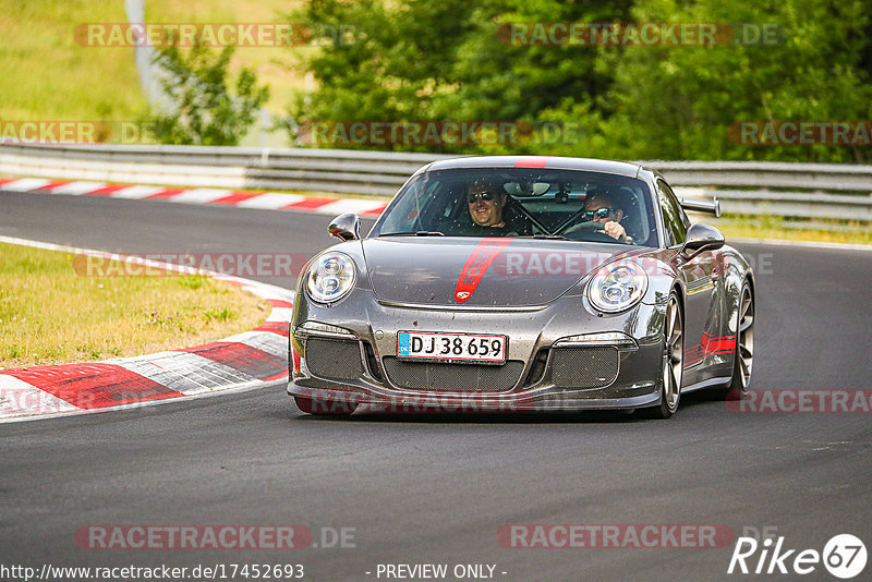 Bild #17452693 - Touristenfahrten Nürburgring Nordschleife (19.06.2022)