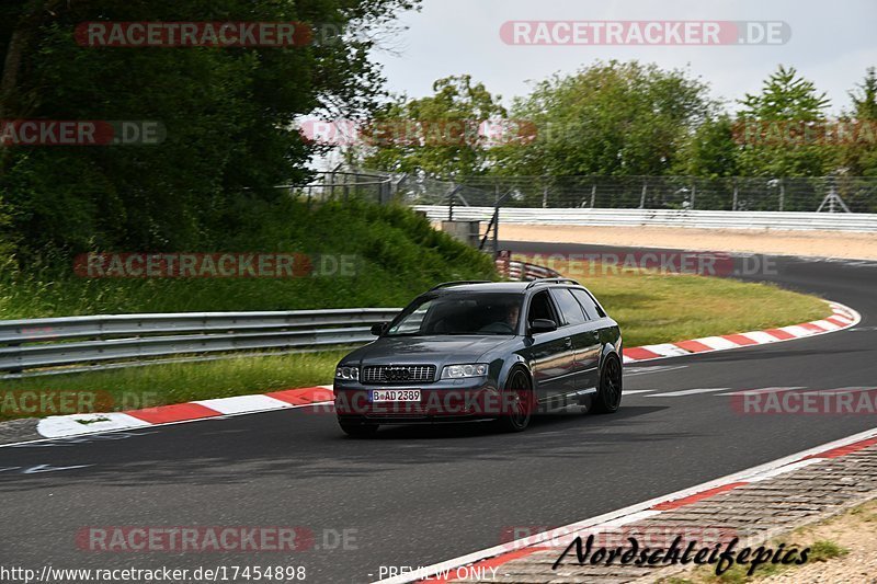 Bild #17454898 - Touristenfahrten Nürburgring Nordschleife (19.06.2022)