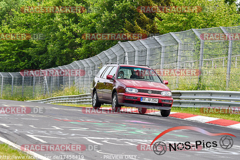 Bild #17458419 - Touristenfahrten Nürburgring Nordschleife (19.06.2022)