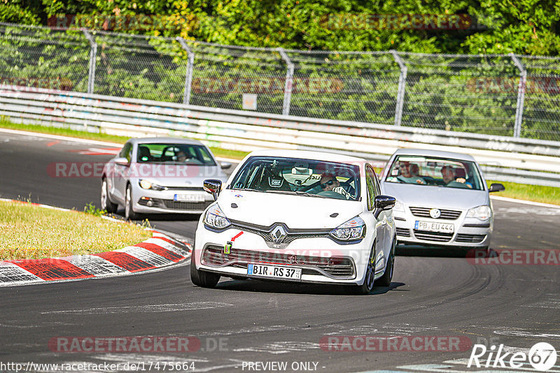 Bild #17475664 - Touristenfahrten Nürburgring Nordschleife (19.06.2022)