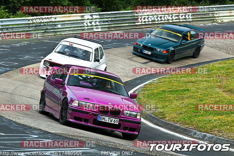 Bild #17480569 - Touristenfahrten Nürburgring Nordschleife (19.06.2022)