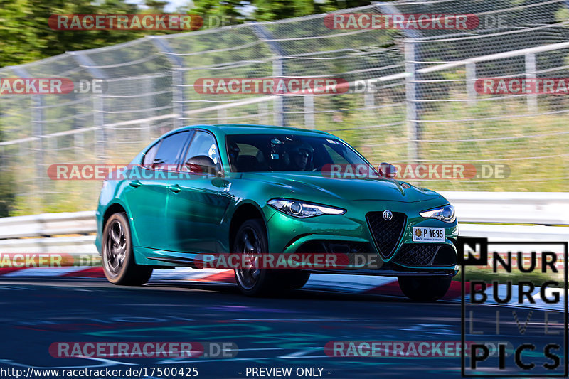 Bild #17500425 - Touristenfahrten Nürburgring Nordschleife (21.06.2022)