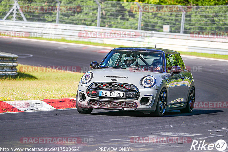 Bild #17500624 - Touristenfahrten Nürburgring Nordschleife (21.06.2022)