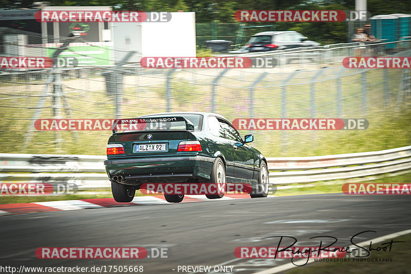 Bild #17505668 - Touristenfahrten Nürburgring Nordschleife (22.06.2022)