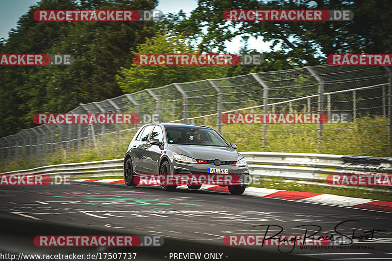 Bild #17507737 - Touristenfahrten Nürburgring Nordschleife (22.06.2022)