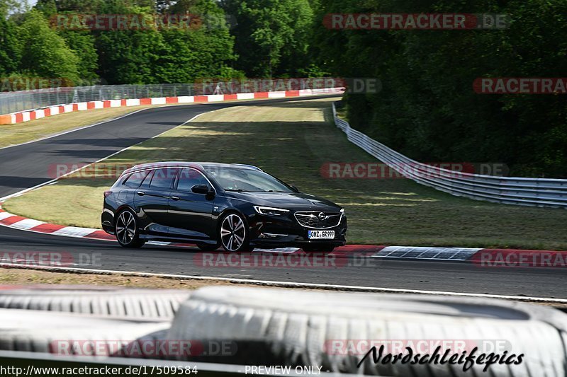 Bild #17509584 - Touristenfahrten Nürburgring Nordschleife (23.06.2022)