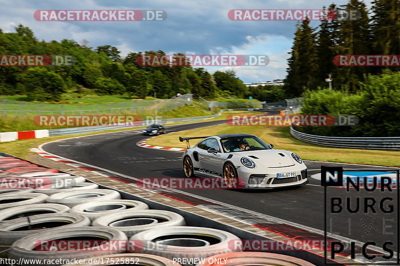 Bild #17525852 - Touristenfahrten Nürburgring Nordschleife (25.06.2022)