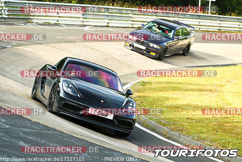 Bild #17527101 - Touristenfahrten Nürburgring Nordschleife (25.06.2022)