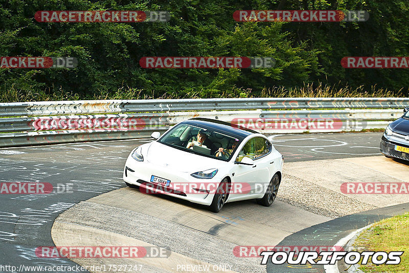 Bild #17527247 - Touristenfahrten Nürburgring Nordschleife (25.06.2022)