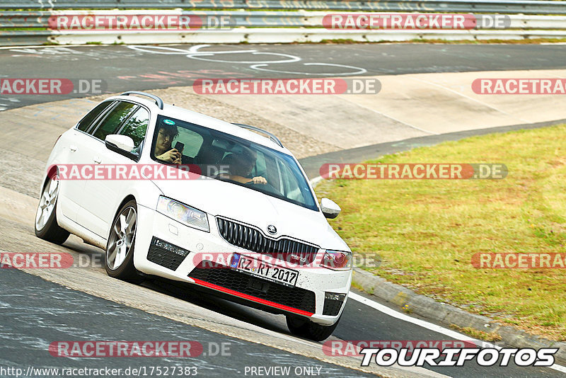 Bild #17527383 - Touristenfahrten Nürburgring Nordschleife (25.06.2022)