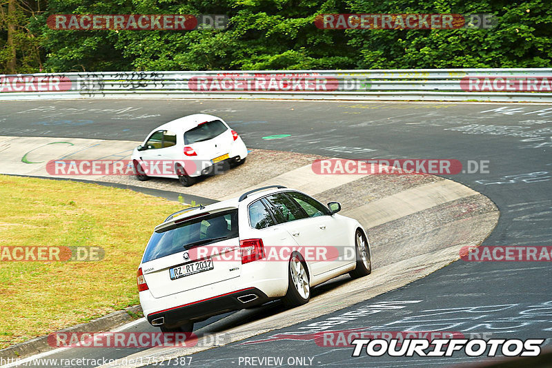 Bild #17527387 - Touristenfahrten Nürburgring Nordschleife (25.06.2022)