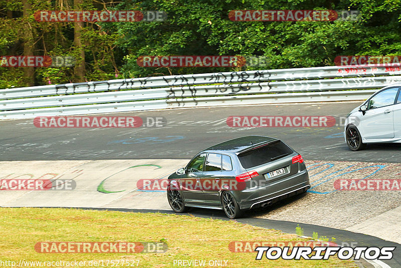 Bild #17527527 - Touristenfahrten Nürburgring Nordschleife (25.06.2022)