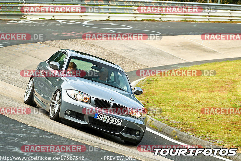 Bild #17527542 - Touristenfahrten Nürburgring Nordschleife (25.06.2022)