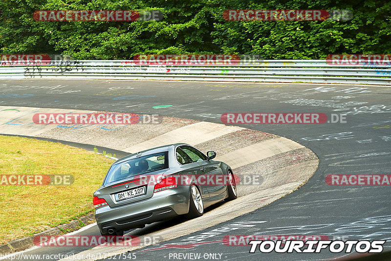 Bild #17527545 - Touristenfahrten Nürburgring Nordschleife (25.06.2022)