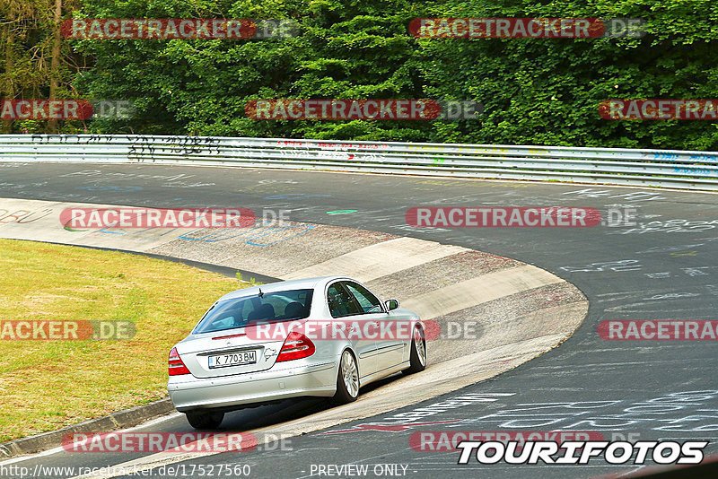 Bild #17527560 - Touristenfahrten Nürburgring Nordschleife (25.06.2022)