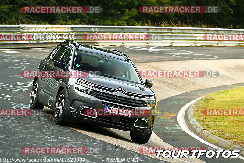 Bild #17528009 - Touristenfahrten Nürburgring Nordschleife (25.06.2022)