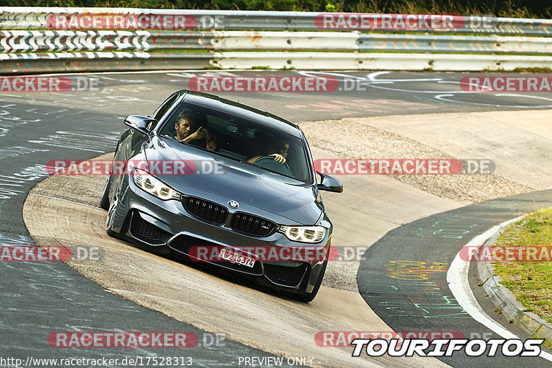 Bild #17528313 - Touristenfahrten Nürburgring Nordschleife (25.06.2022)