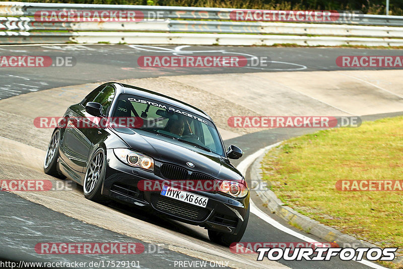 Bild #17529101 - Touristenfahrten Nürburgring Nordschleife (25.06.2022)