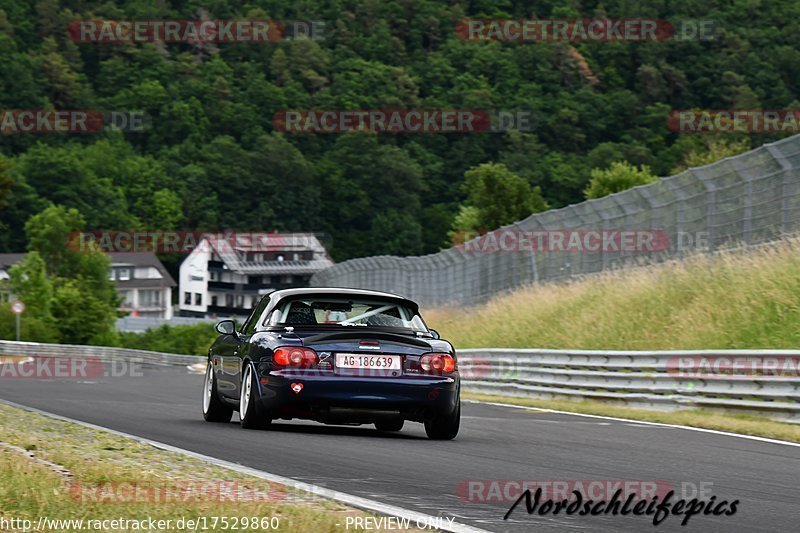 Bild #17529860 - Touristenfahrten Nürburgring Nordschleife (26.06.2022)