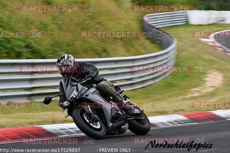 Bild #17529897 - Touristenfahrten Nürburgring Nordschleife (26.06.2022)