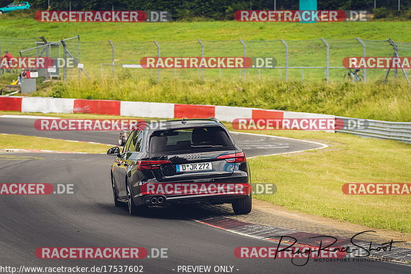 Bild #17537602 - Touristenfahrten Nürburgring Nordschleife (26.06.2022)