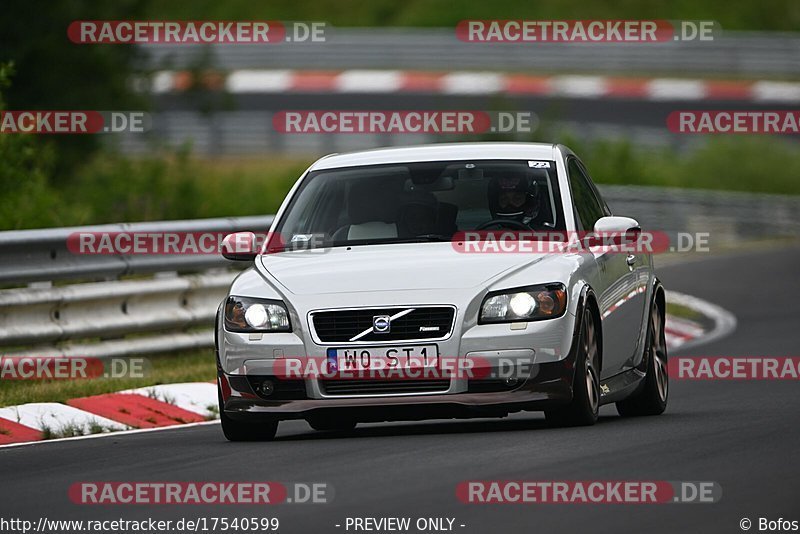 Bild #17540599 - Touristenfahrten Nürburgring Nordschleife (26.06.2022)