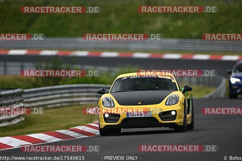 Bild #17540615 - Touristenfahrten Nürburgring Nordschleife (26.06.2022)