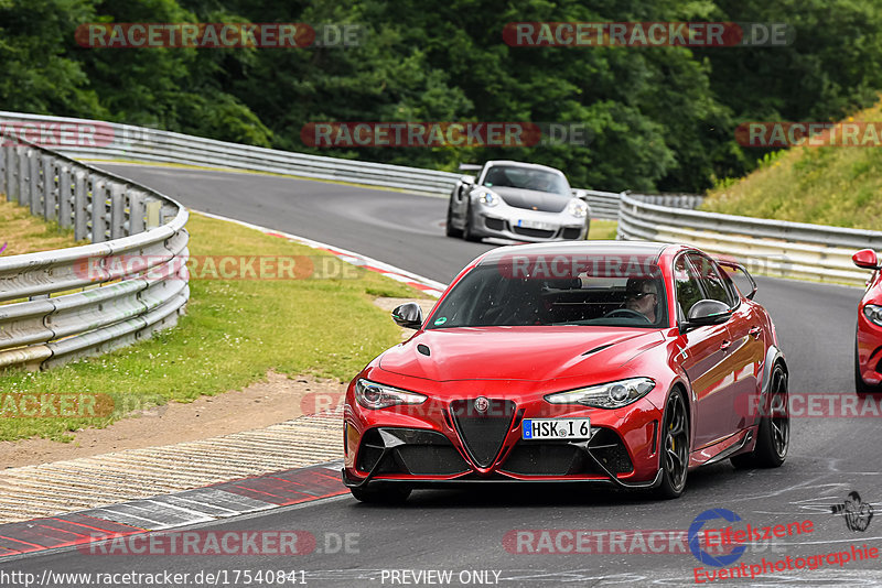 Bild #17540841 - Touristenfahrten Nürburgring Nordschleife (26.06.2022)