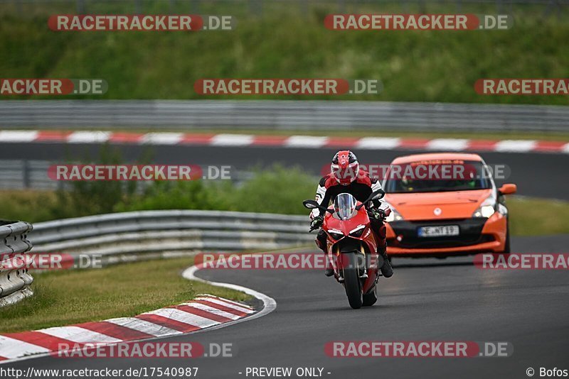 Bild #17540987 - Touristenfahrten Nürburgring Nordschleife (26.06.2022)