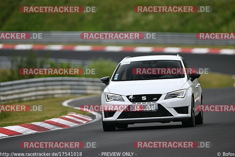 Bild #17541018 - Touristenfahrten Nürburgring Nordschleife (26.06.2022)