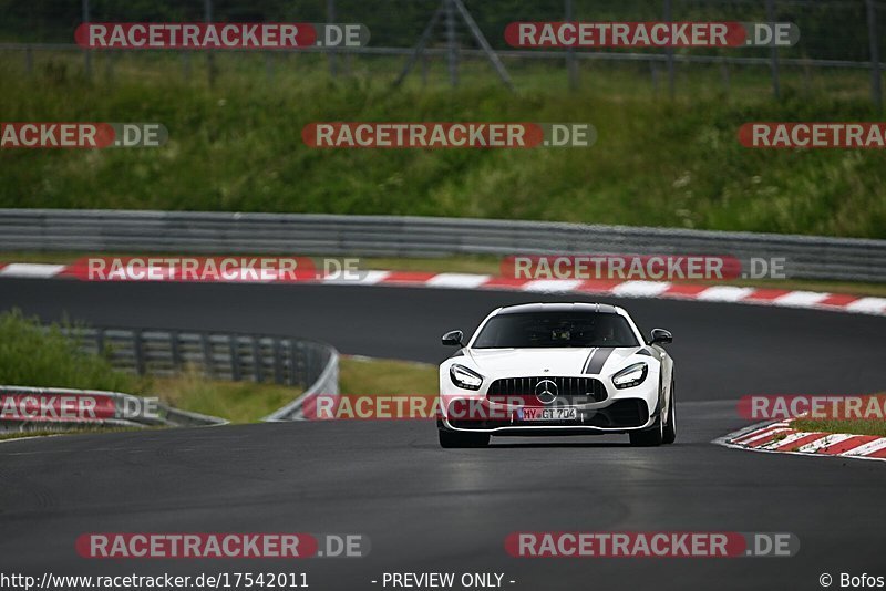 Bild #17542011 - Touristenfahrten Nürburgring Nordschleife (26.06.2022)