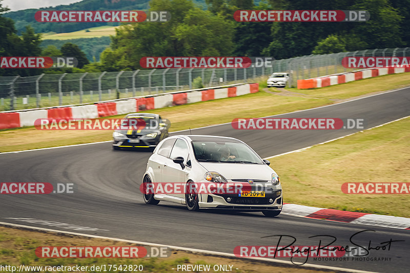 Bild #17542820 - Touristenfahrten Nürburgring Nordschleife (26.06.2022)