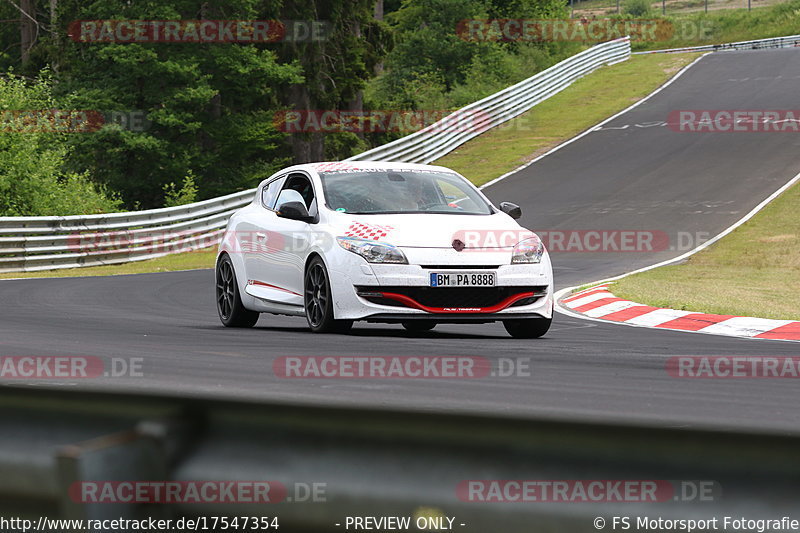 Bild #17547354 - Touristenfahrten Nürburgring Nordschleife (26.06.2022)