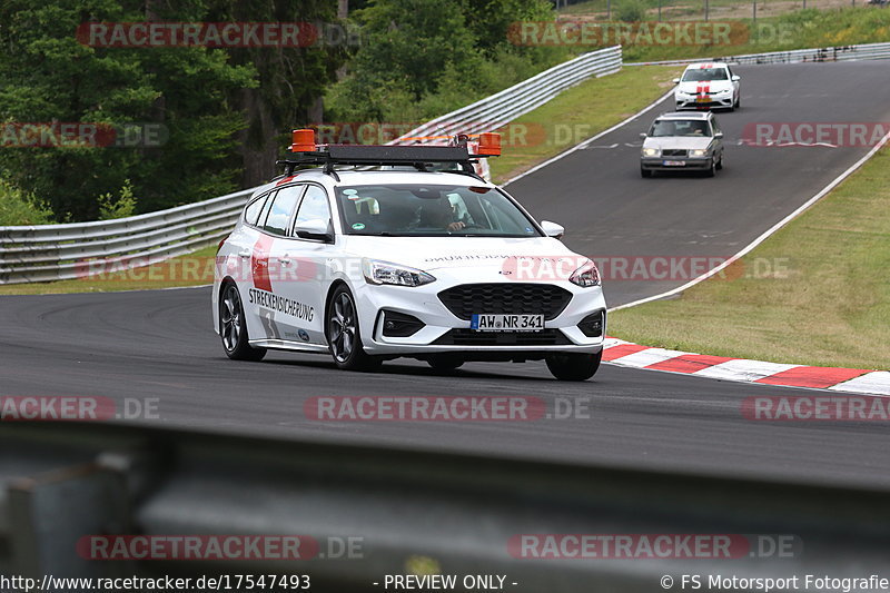 Bild #17547493 - Touristenfahrten Nürburgring Nordschleife (26.06.2022)