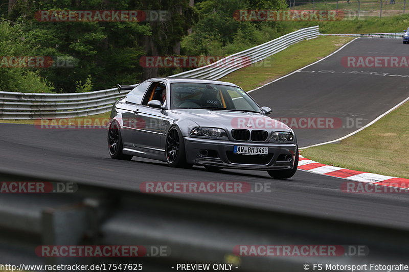 Bild #17547625 - Touristenfahrten Nürburgring Nordschleife (26.06.2022)