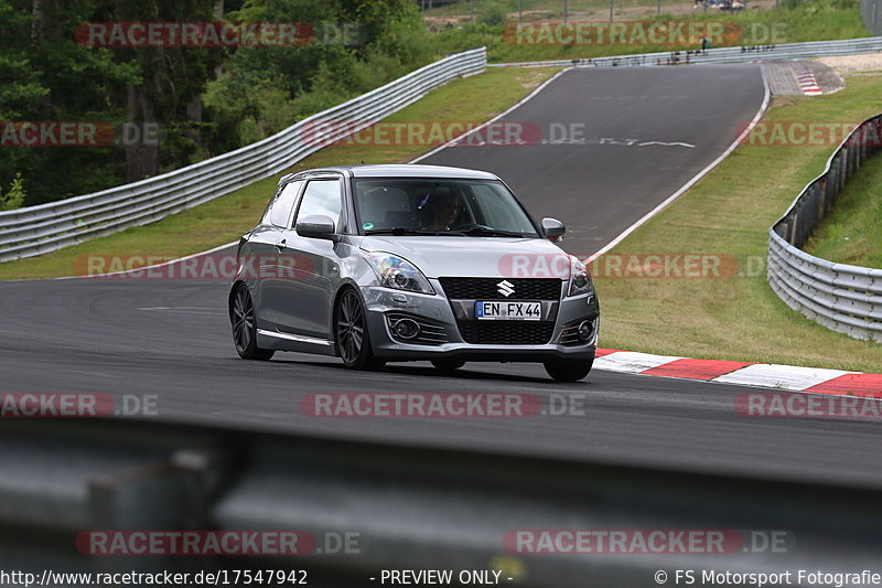 Bild #17547942 - Touristenfahrten Nürburgring Nordschleife (26.06.2022)