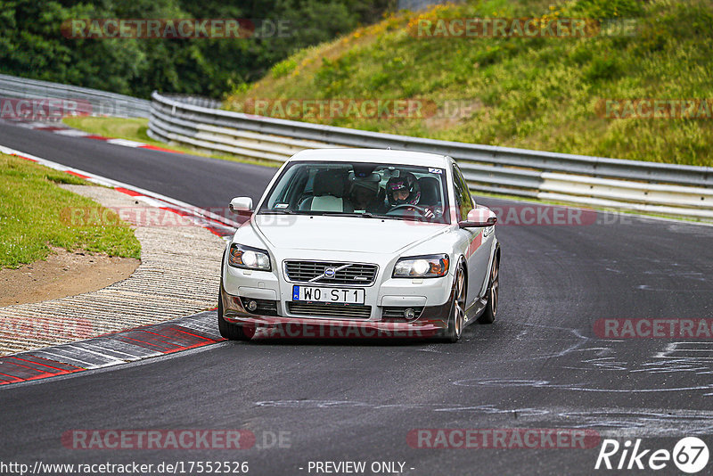 Bild #17552526 - Touristenfahrten Nürburgring Nordschleife (26.06.2022)