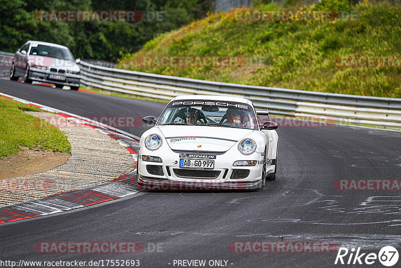 Bild #17552693 - Touristenfahrten Nürburgring Nordschleife (26.06.2022)