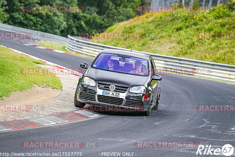 Bild #17557775 - Touristenfahrten Nürburgring Nordschleife (26.06.2022)