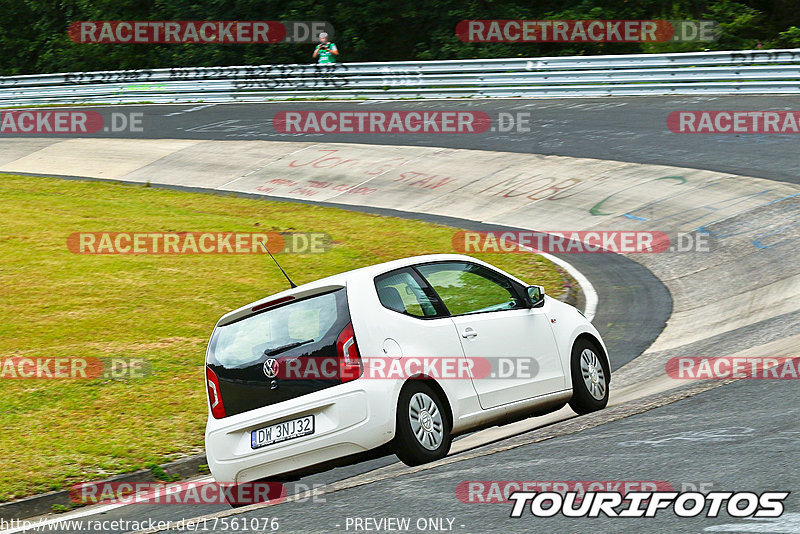 Bild #17561076 - Touristenfahrten Nürburgring Nordschleife (26.06.2022)