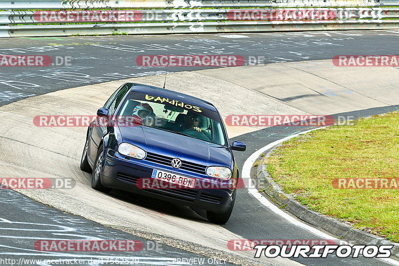 Bild #17562529 - Touristenfahrten Nürburgring Nordschleife (26.06.2022)