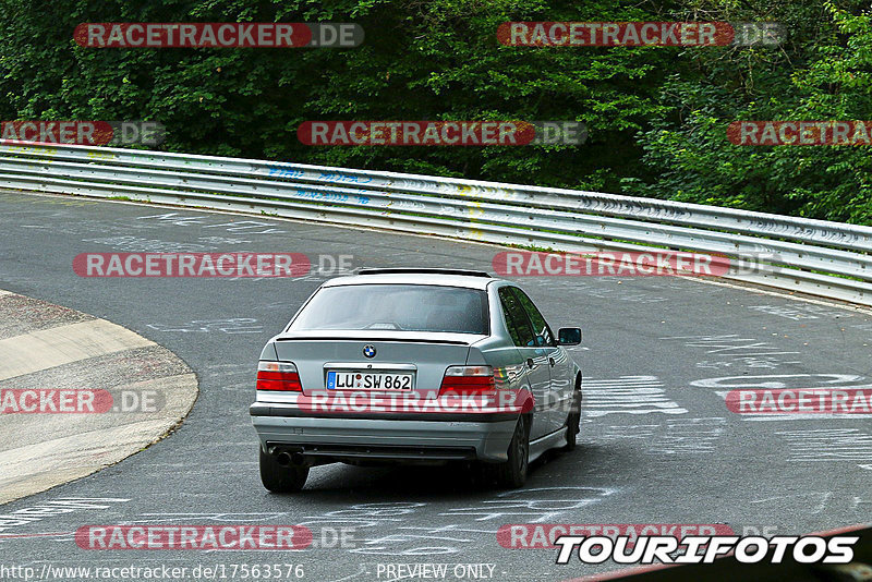 Bild #17563576 - Touristenfahrten Nürburgring Nordschleife (26.06.2022)