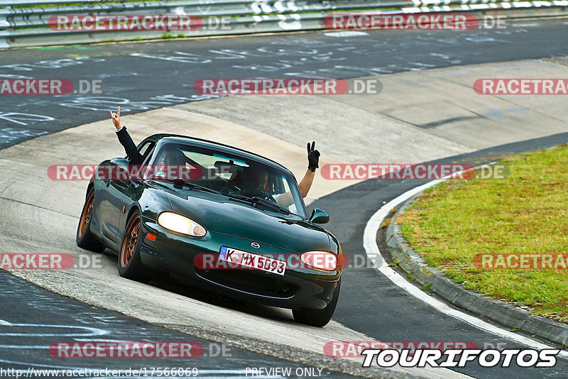 Bild #17566069 - Touristenfahrten Nürburgring Nordschleife (26.06.2022)