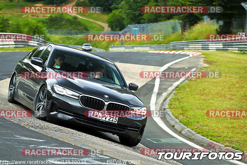 Bild #17570029 - Touristenfahrten Nürburgring Nordschleife (27.06.2022)