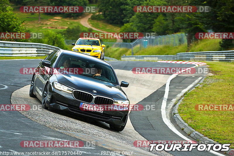 Bild #17570440 - Touristenfahrten Nürburgring Nordschleife (27.06.2022)