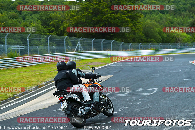 Bild #17570641 - Touristenfahrten Nürburgring Nordschleife (27.06.2022)