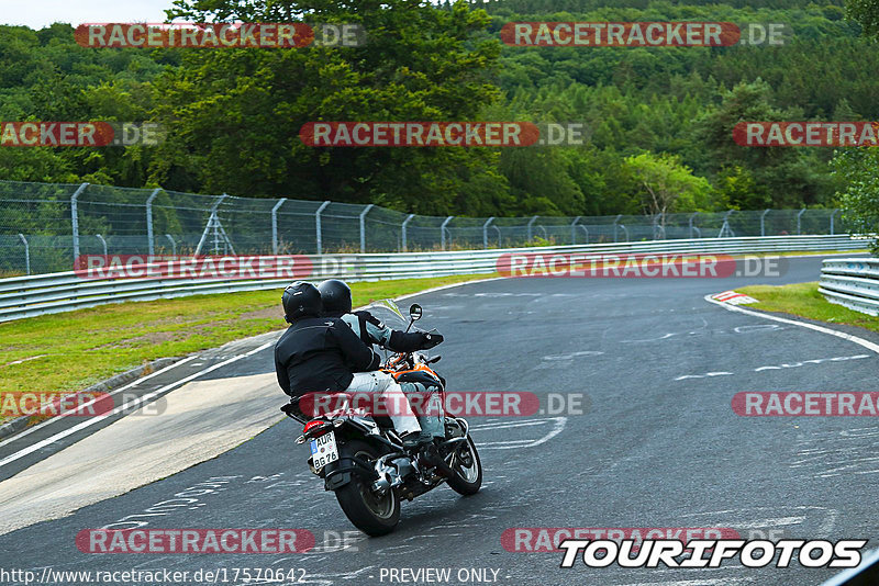 Bild #17570642 - Touristenfahrten Nürburgring Nordschleife (27.06.2022)